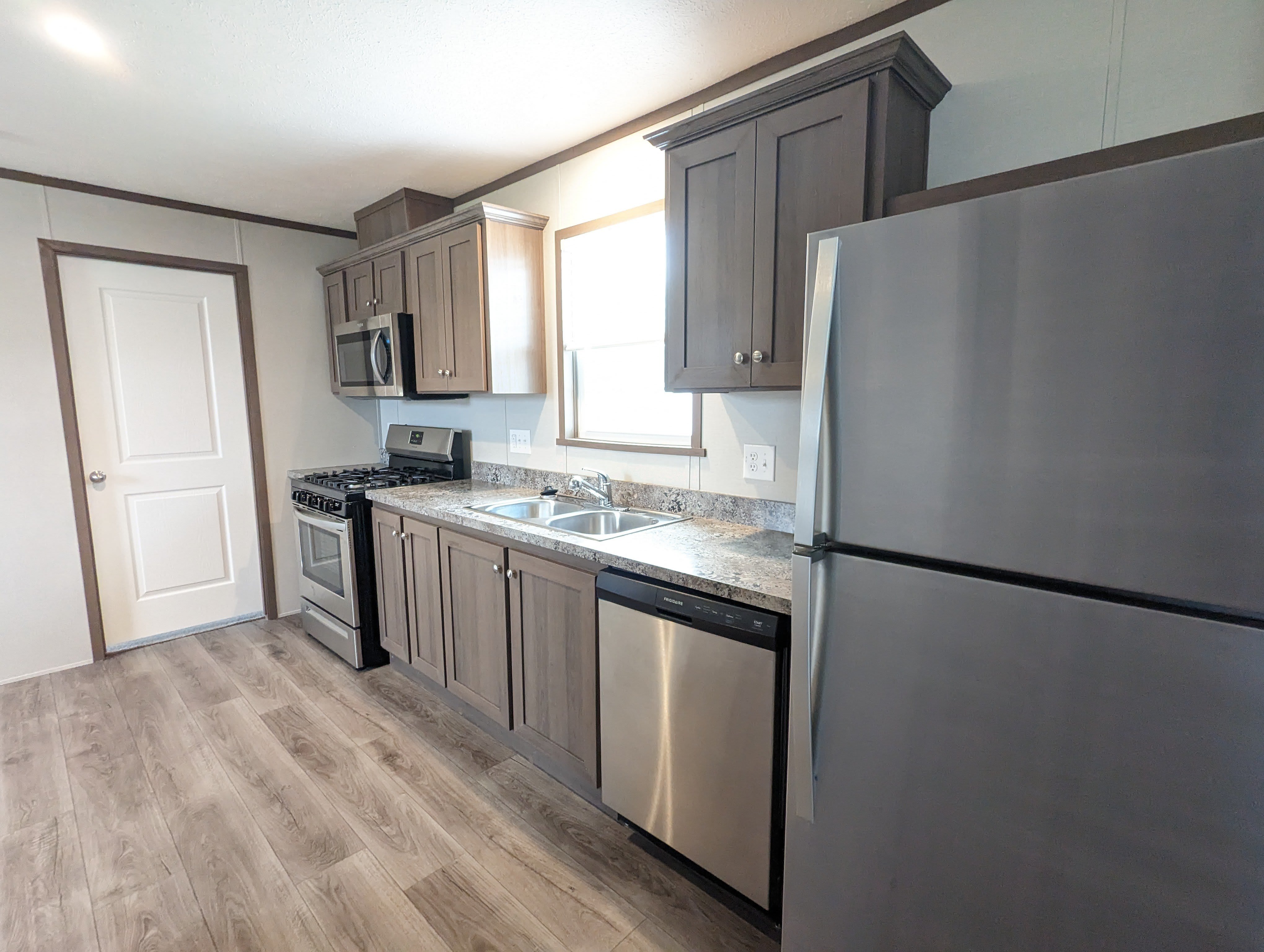 94 Blue Jay Hill – photo 1 of 113
