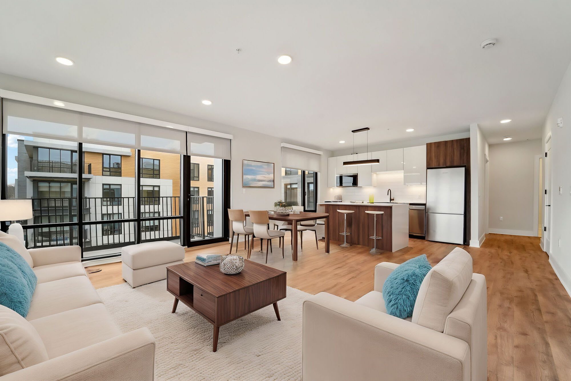 500 PARQ – photo 1 of 383