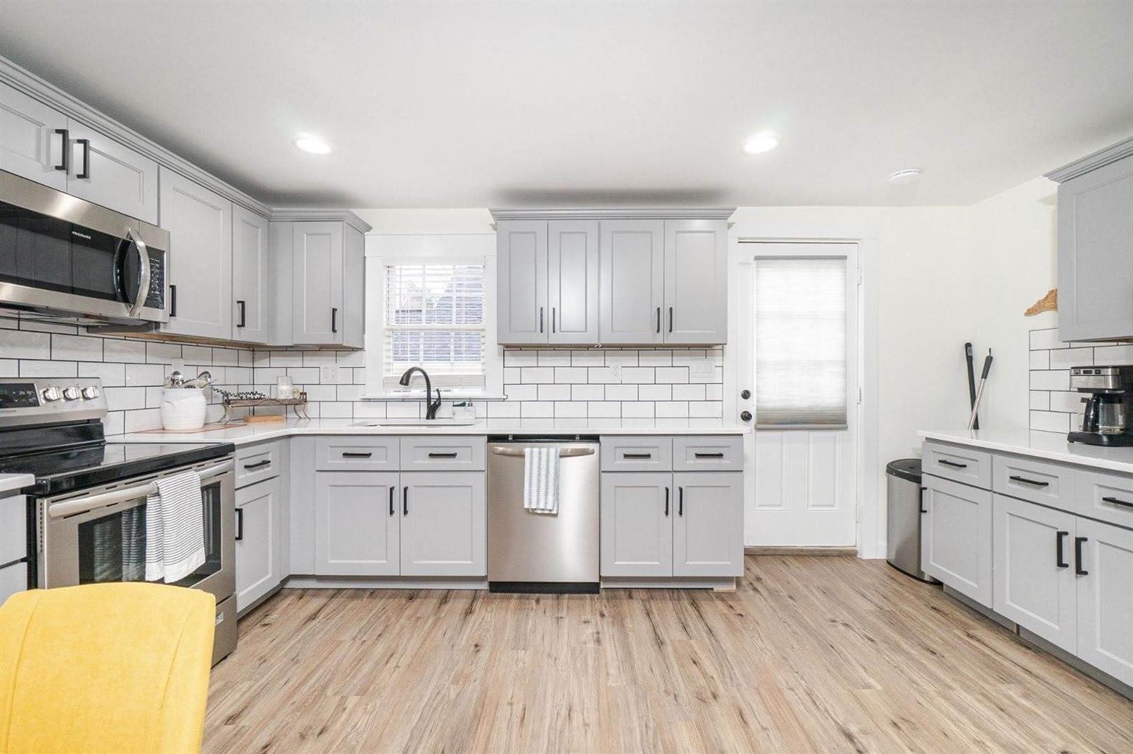 412 1st Street – photo 1 of 20