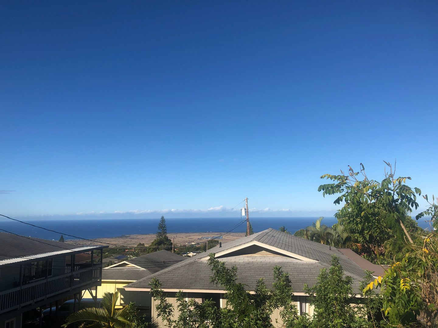 UNFURNISHED 3 BED/2BA PRIVATE HOME WITH OCEAN VIEW – photo 1 of 12