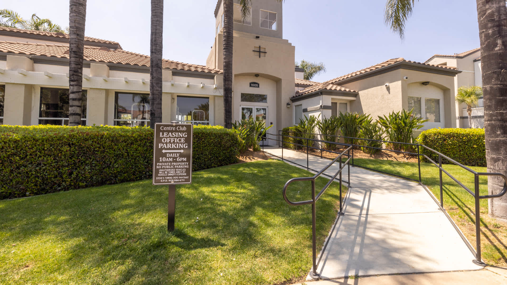 Centre Club Apartments – photo 1 of 363