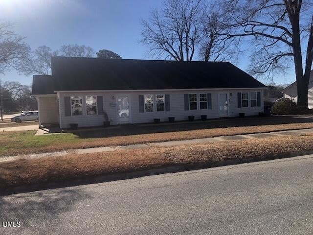 601 W Anderson Street – photo 1 of 7