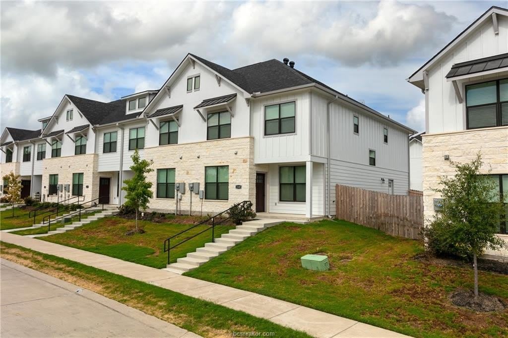 2109 Jax Drive – photo 1