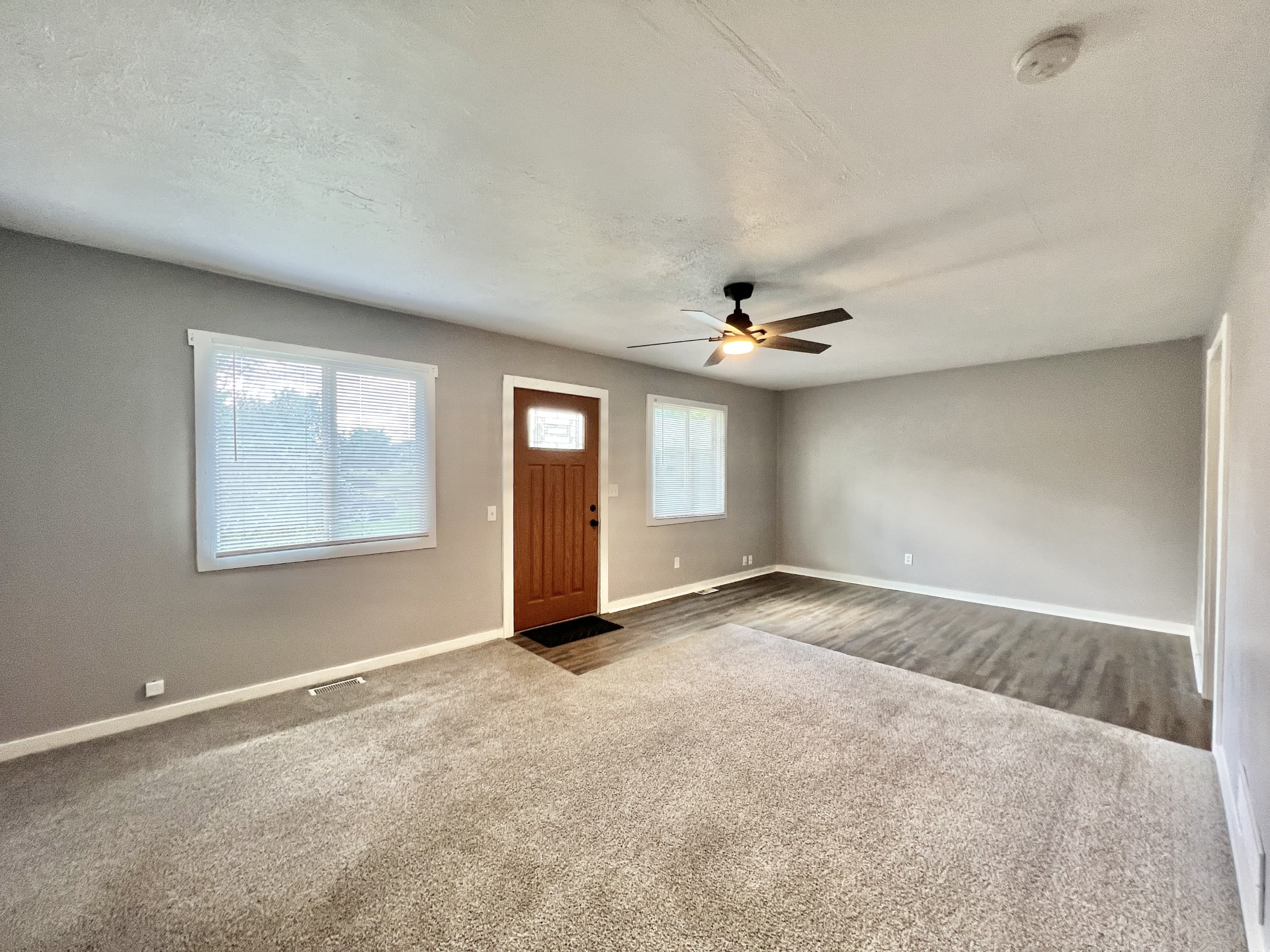 1325 East Broad Street – photo 1 of 13