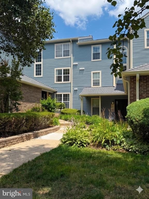 4332 BAYBERRY COURT – photo 1 of 20