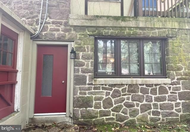 65 MEADOW GLEN Lane – photo 1 of 19