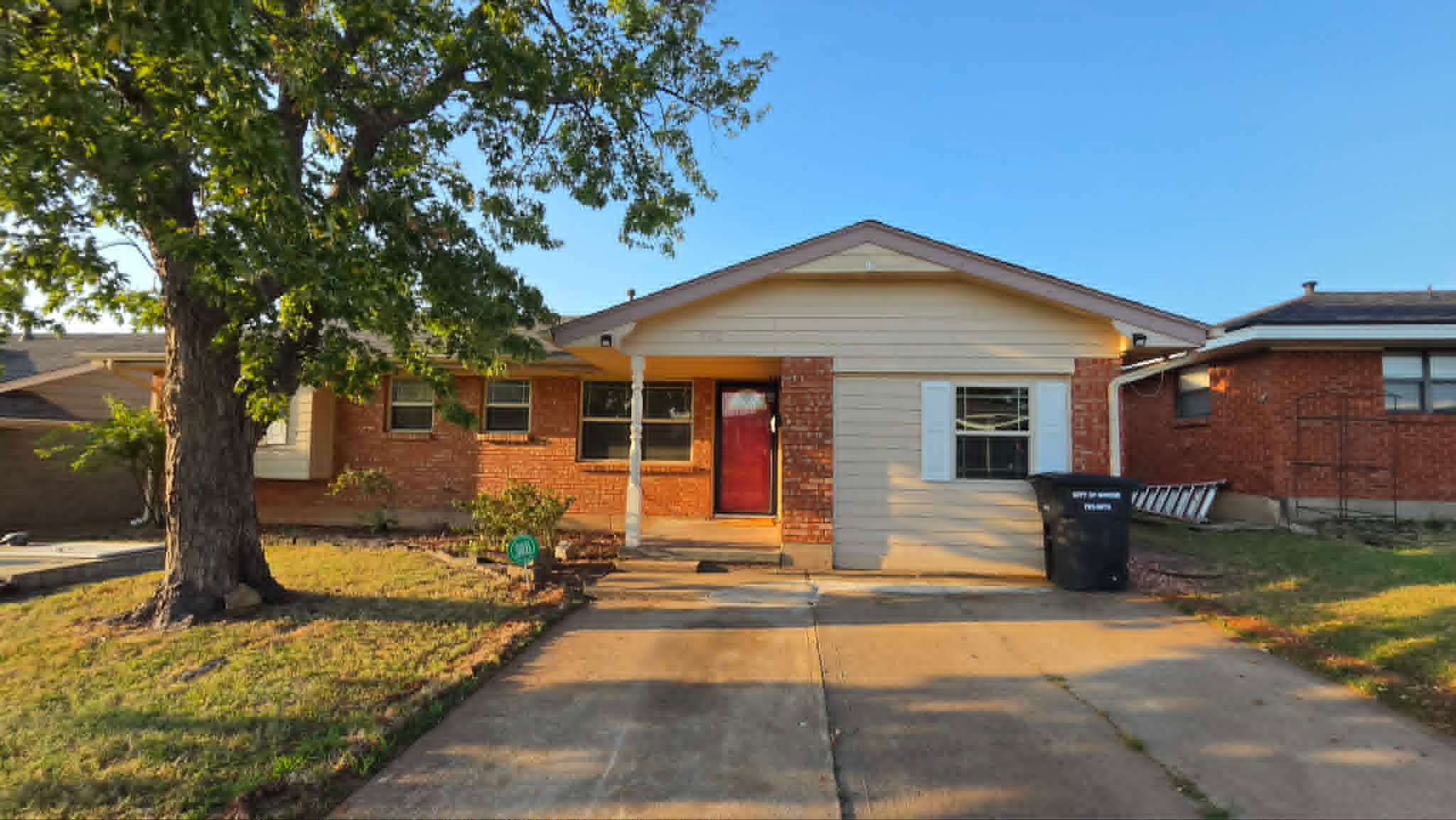 720 Southwest 1st Street – photo 1