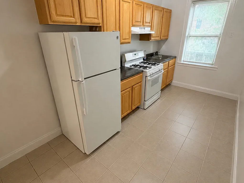 1824 Edison Ave – photo 1