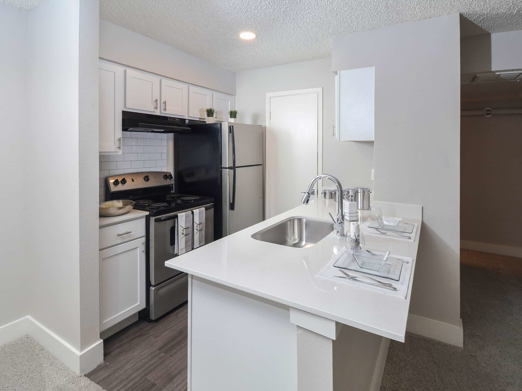 Stoney Ridge Apartments – photo 1