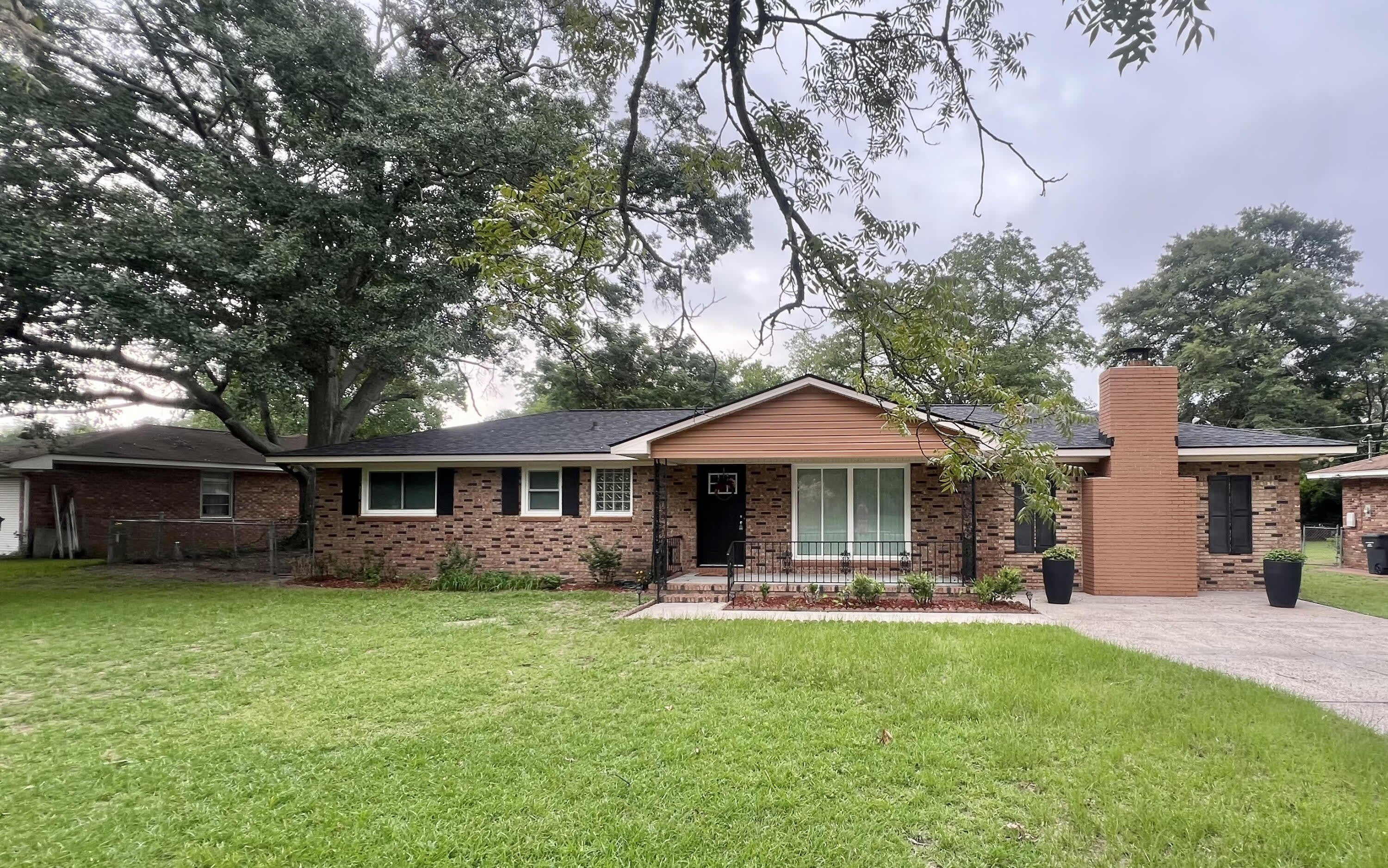 226 Stephens Road – photo 1 of 152