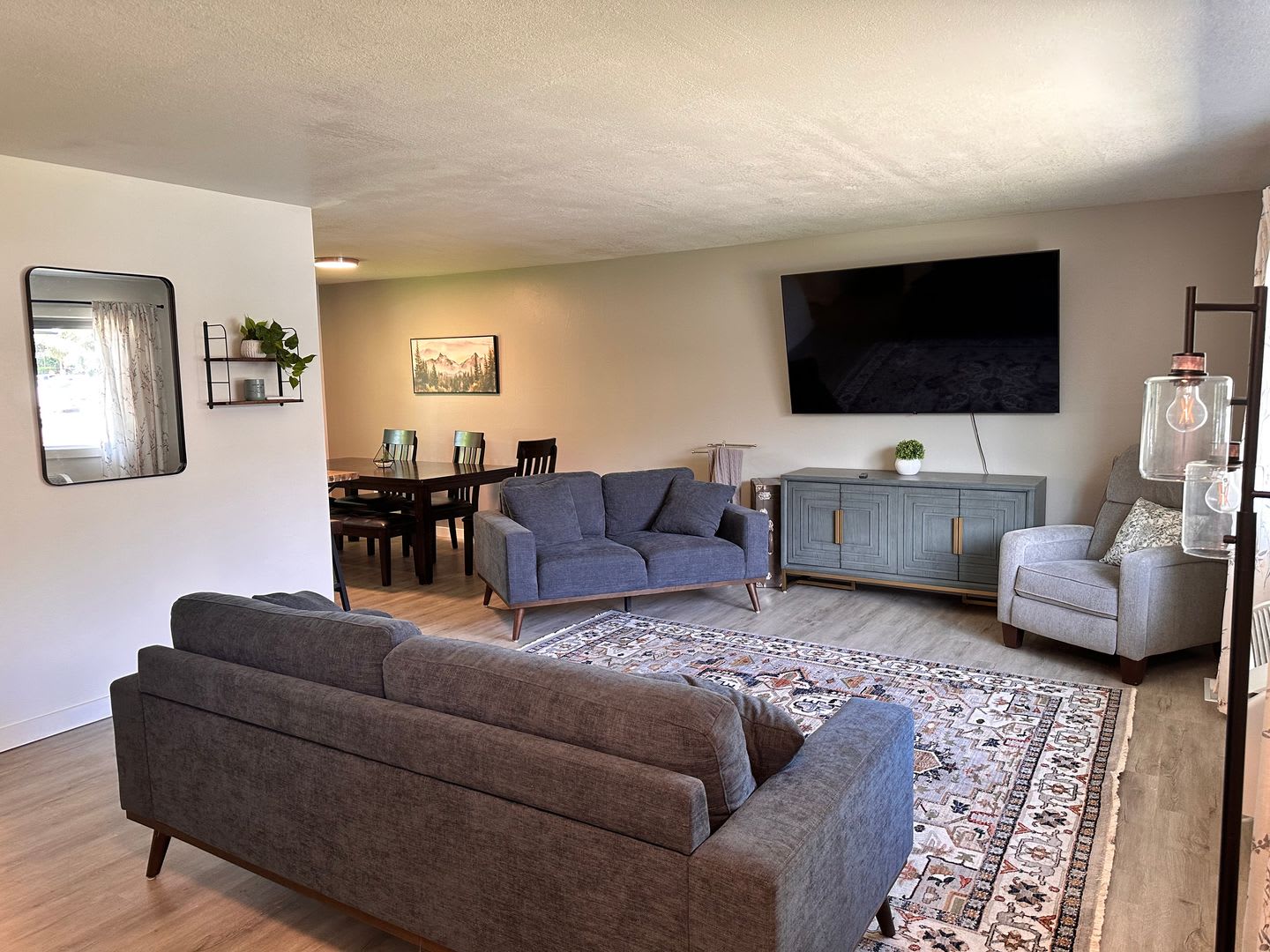 4 Bed 3 Bath Near Downtown Cda – photo 1 of 230