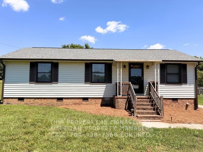 1475 Crowell Street – photo 1 of 11