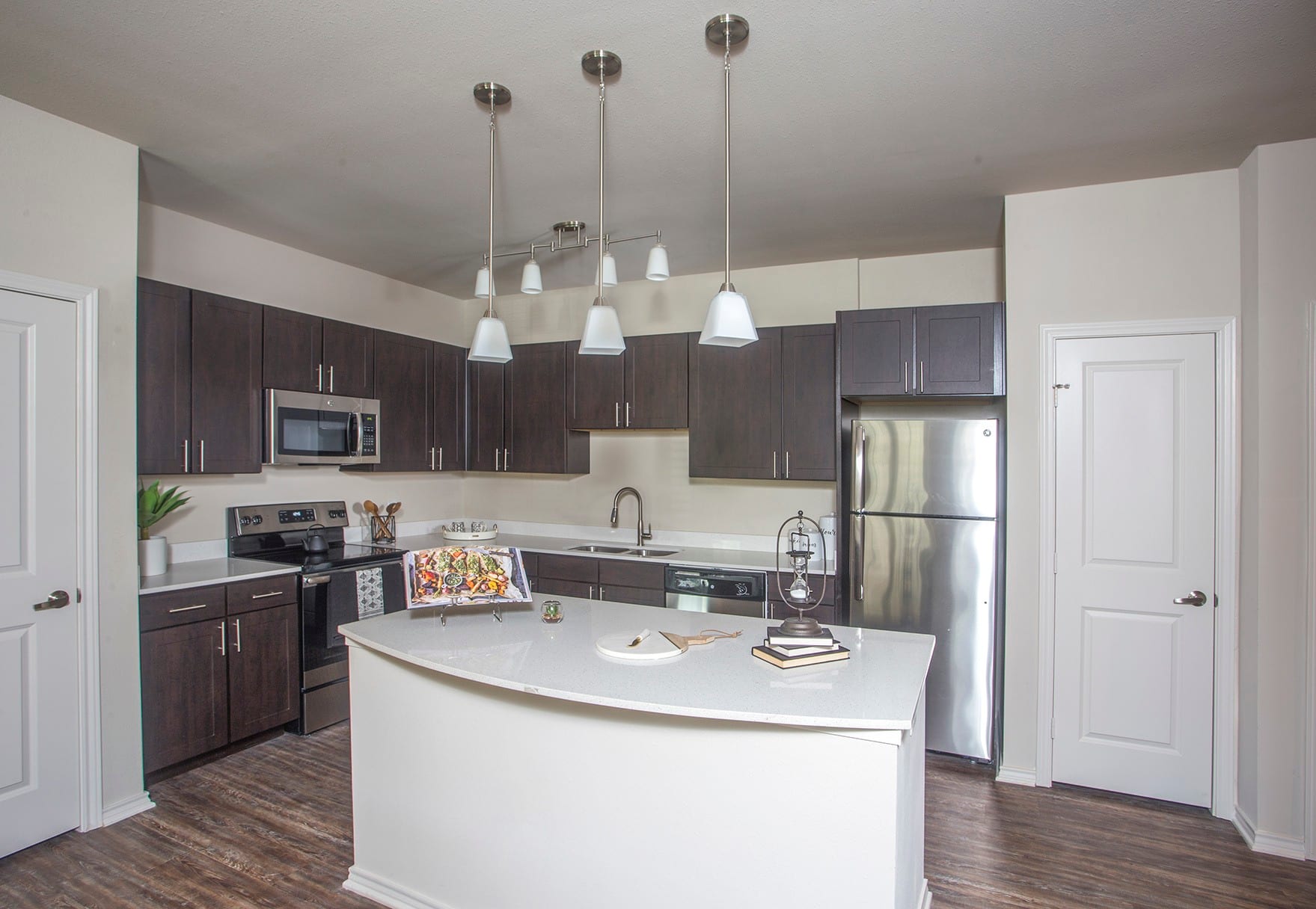 Lakeside Villas – photo 1