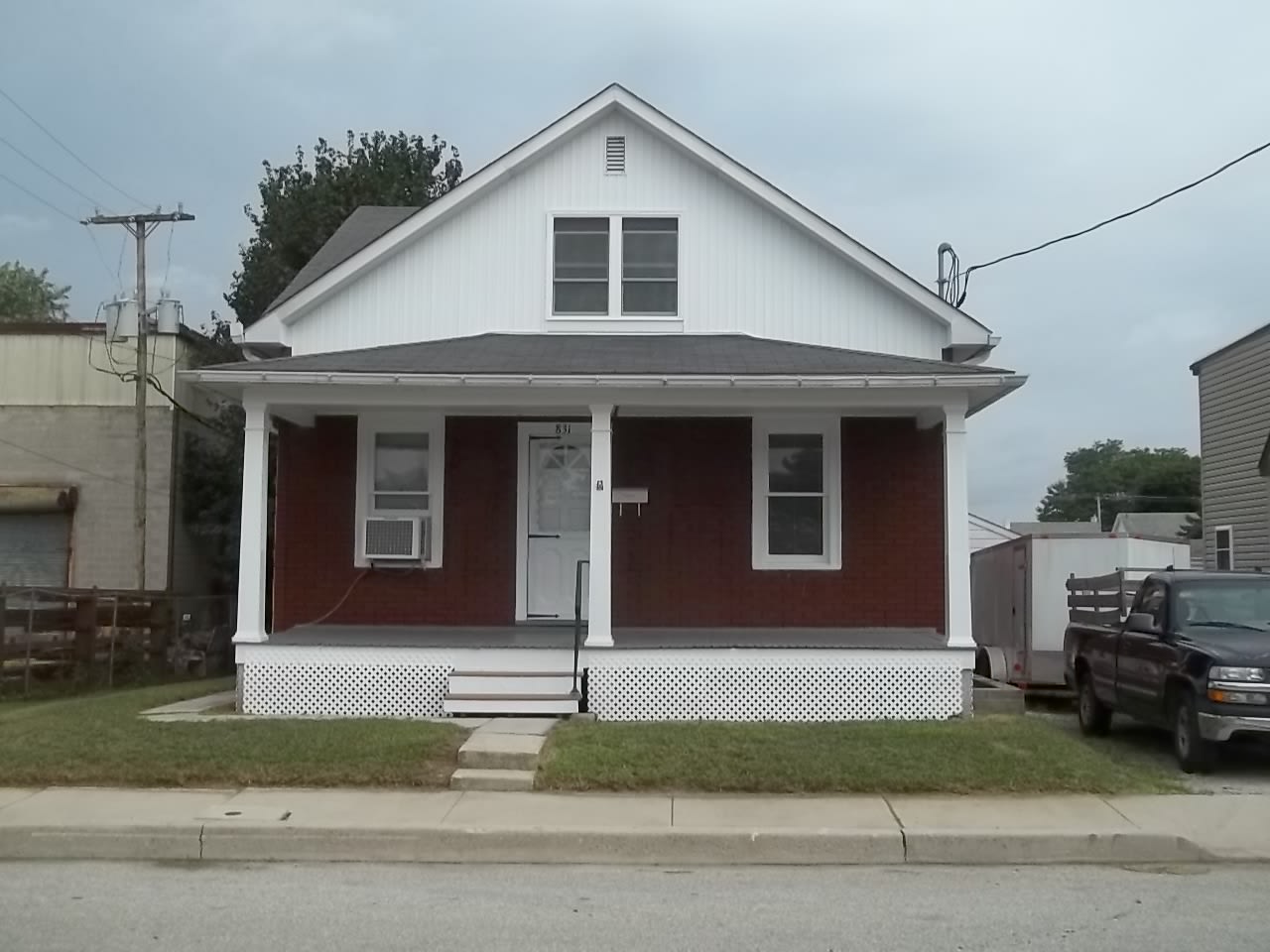 831 W Middle Street – photo 1 of 22