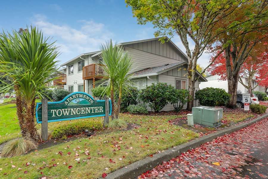 Towncenter – photo 1 of 203