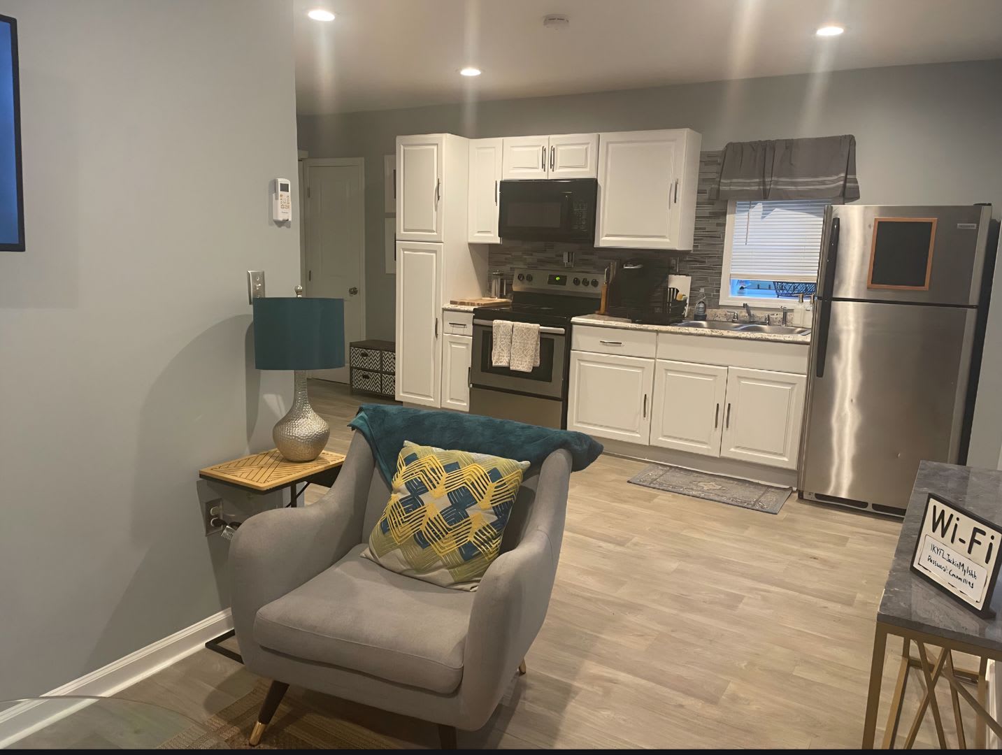 2701 Hood – photo 1