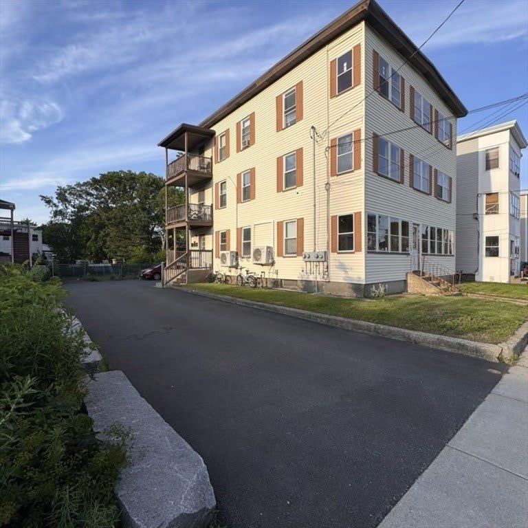 230 Mechanic St – photo 1 of 34