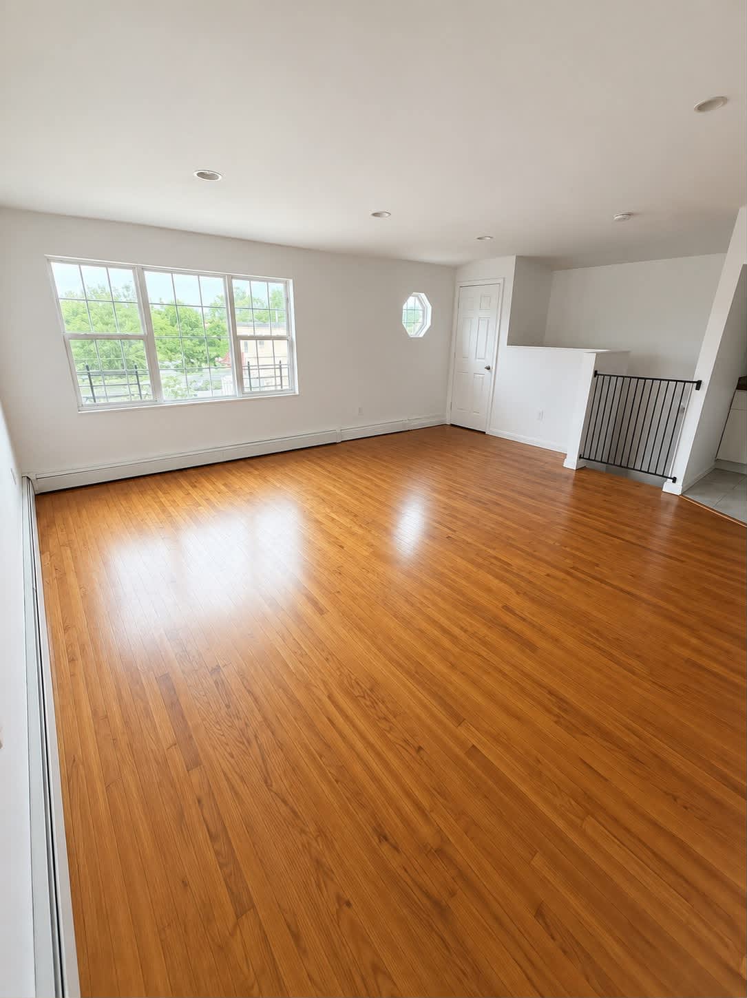 223-04 144th Avenue – photo 1