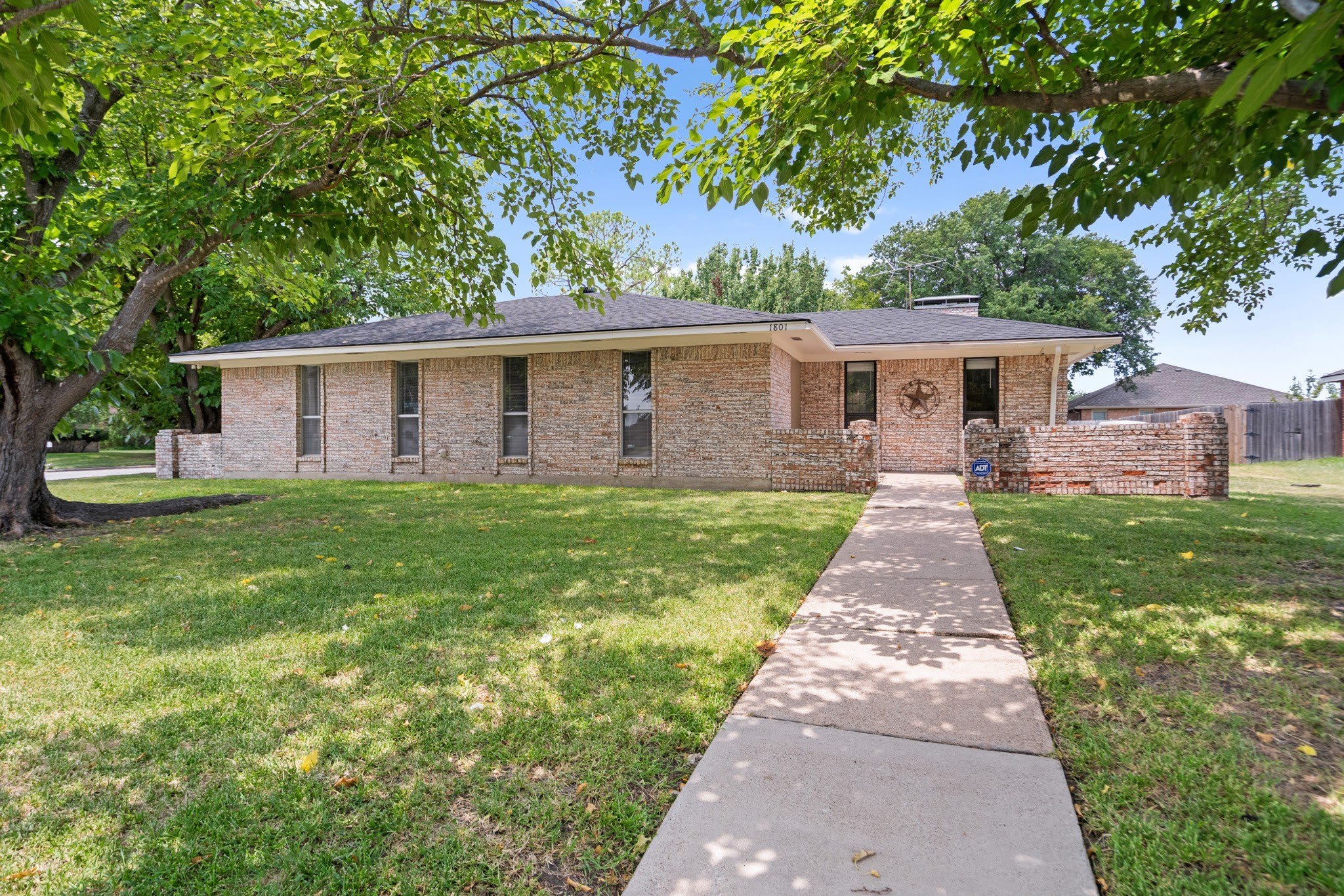 1801 Ridgecrest Drive – photo 1 of 16