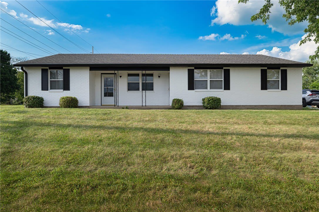 2 E Northwood Drive – photo 1 of 16