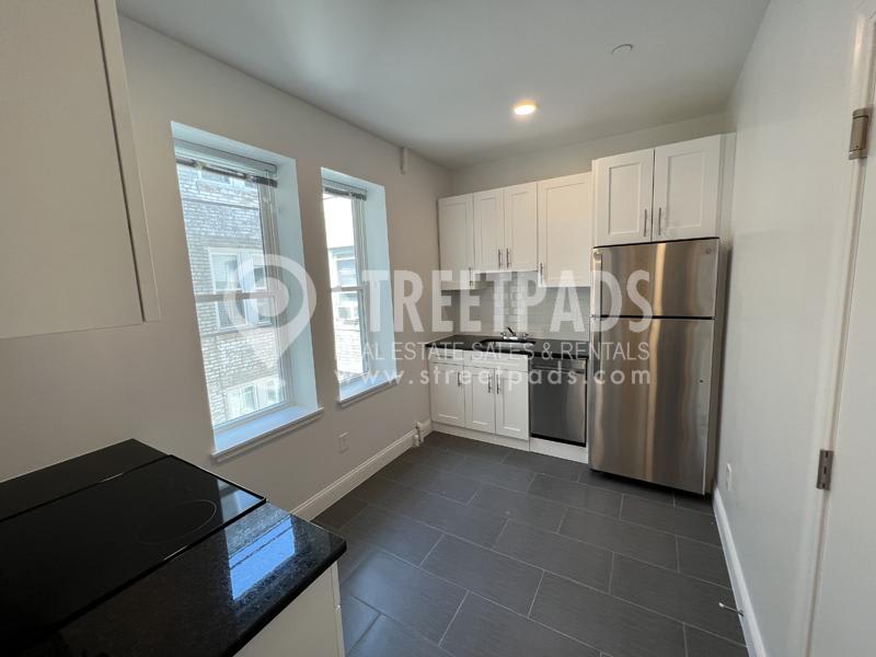 123 Sutherland Rd – photo 1
