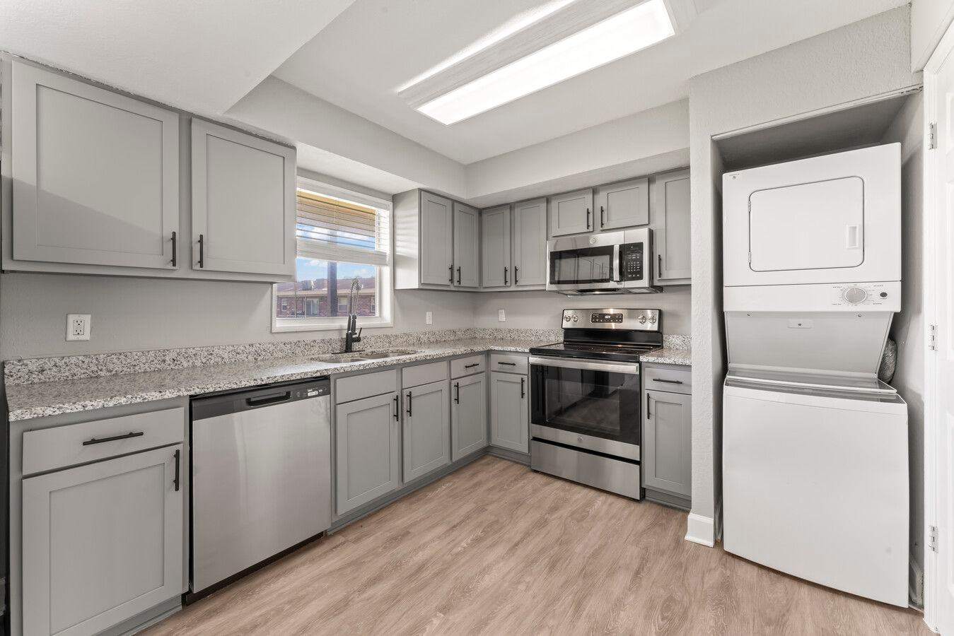 Sea Oats Apartments – photo 1 of 39
