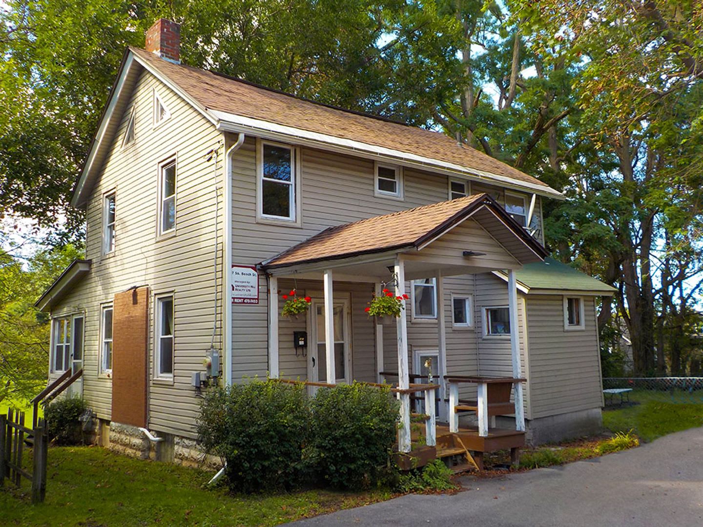 507 S Beech – photo 1