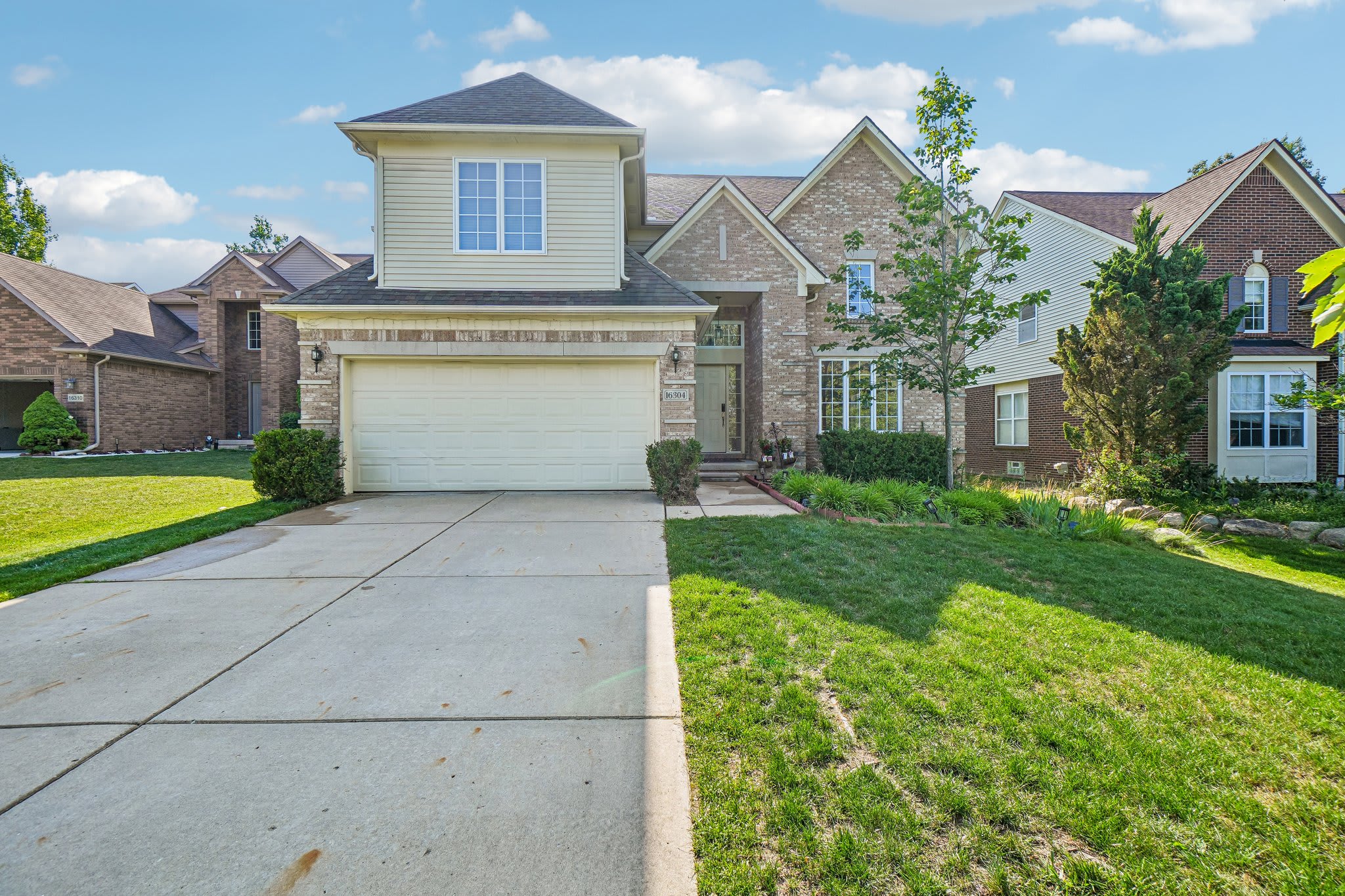 16304 Mulberry Way – photo 1