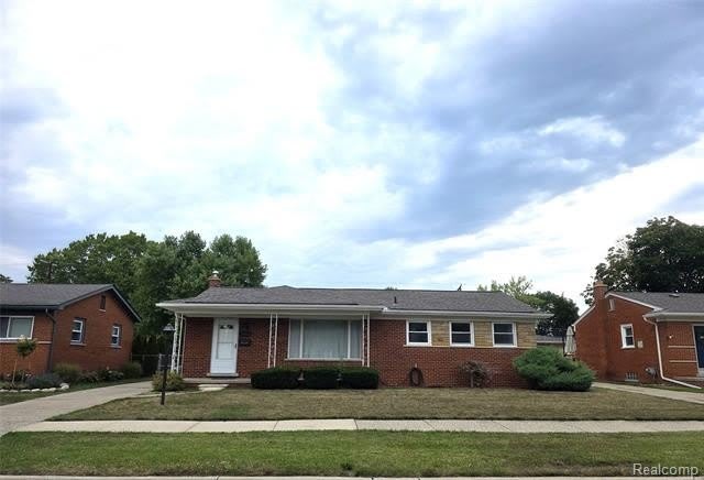 29514 OAKLEY Street – photo 1 of 21