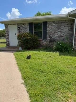 501 Bluebonnet Drive – photo 1 of 9