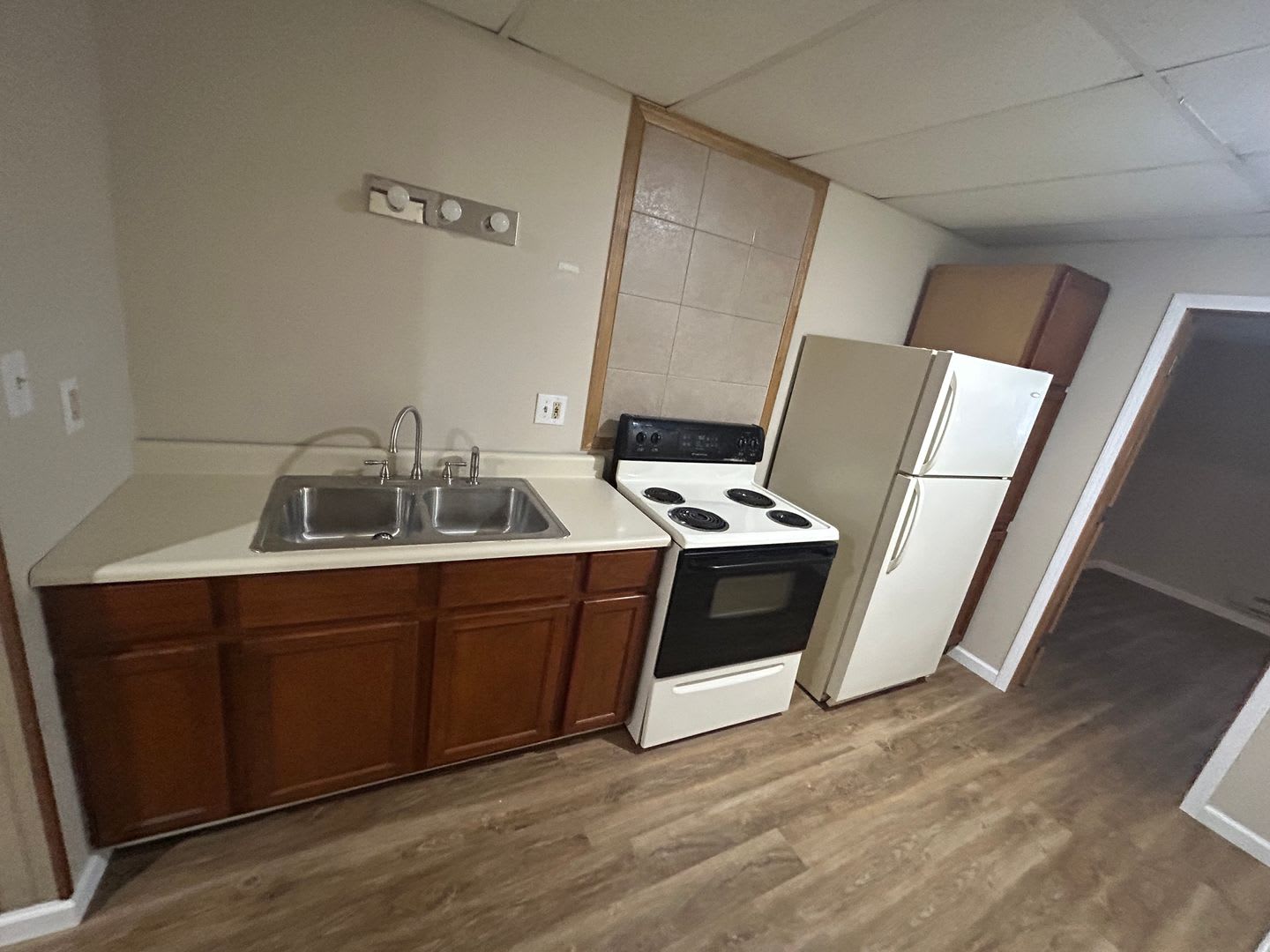 Coming soon 1-Bedroom Apartment – Great Location! – photo 1 of 7