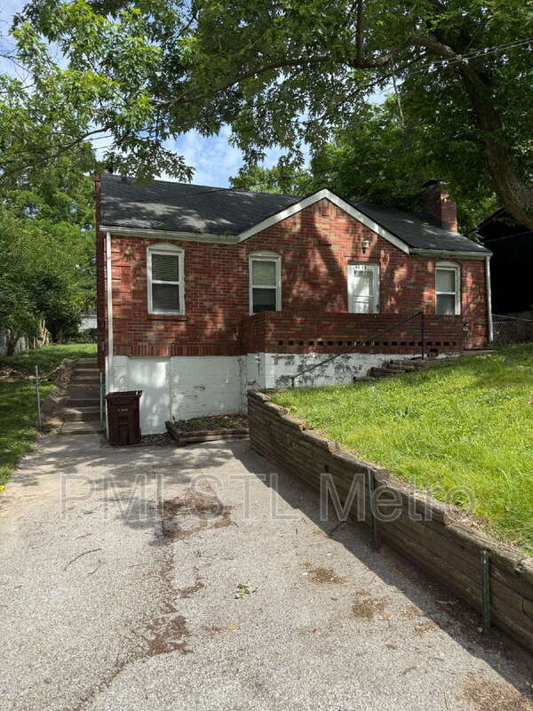 6170 Emerald Avenue – photo 1 of 11