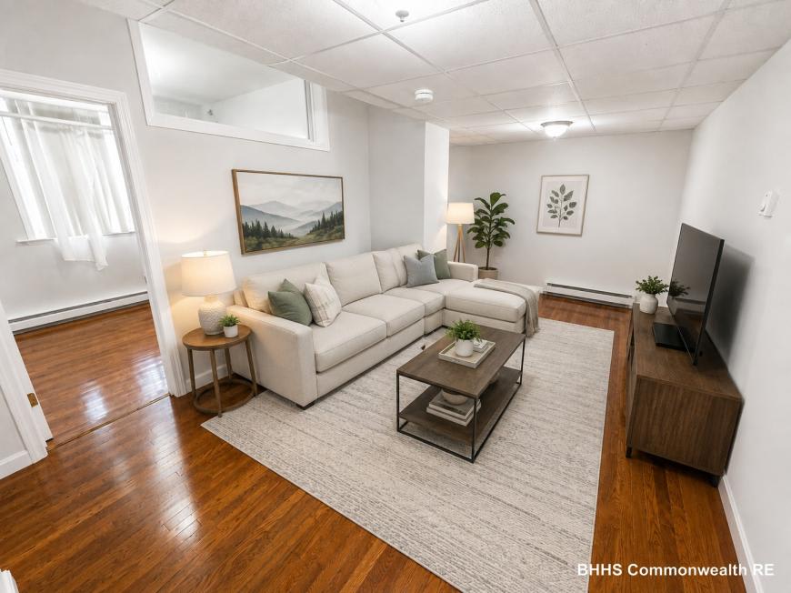 129 Chiswick Rd. – photo 1