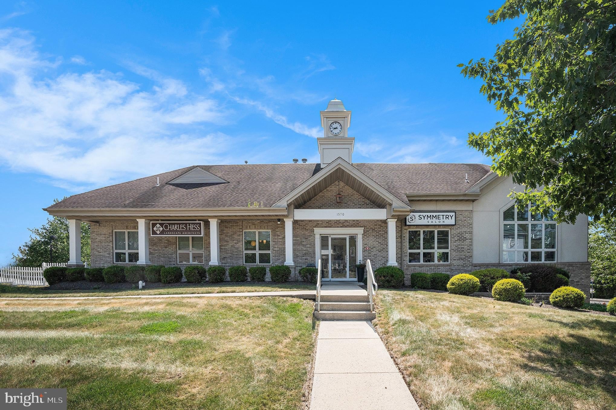 1570 SUMNEYTOWN Pike – photo 1 of 14