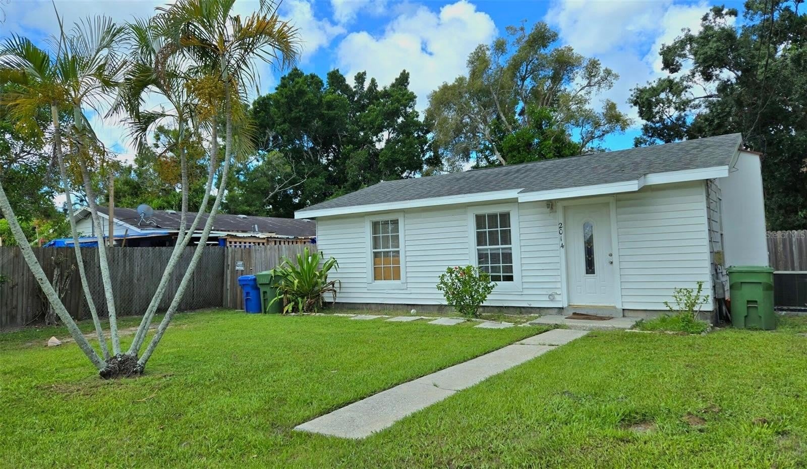 2014 10TH Street W – photo 1 of 3
