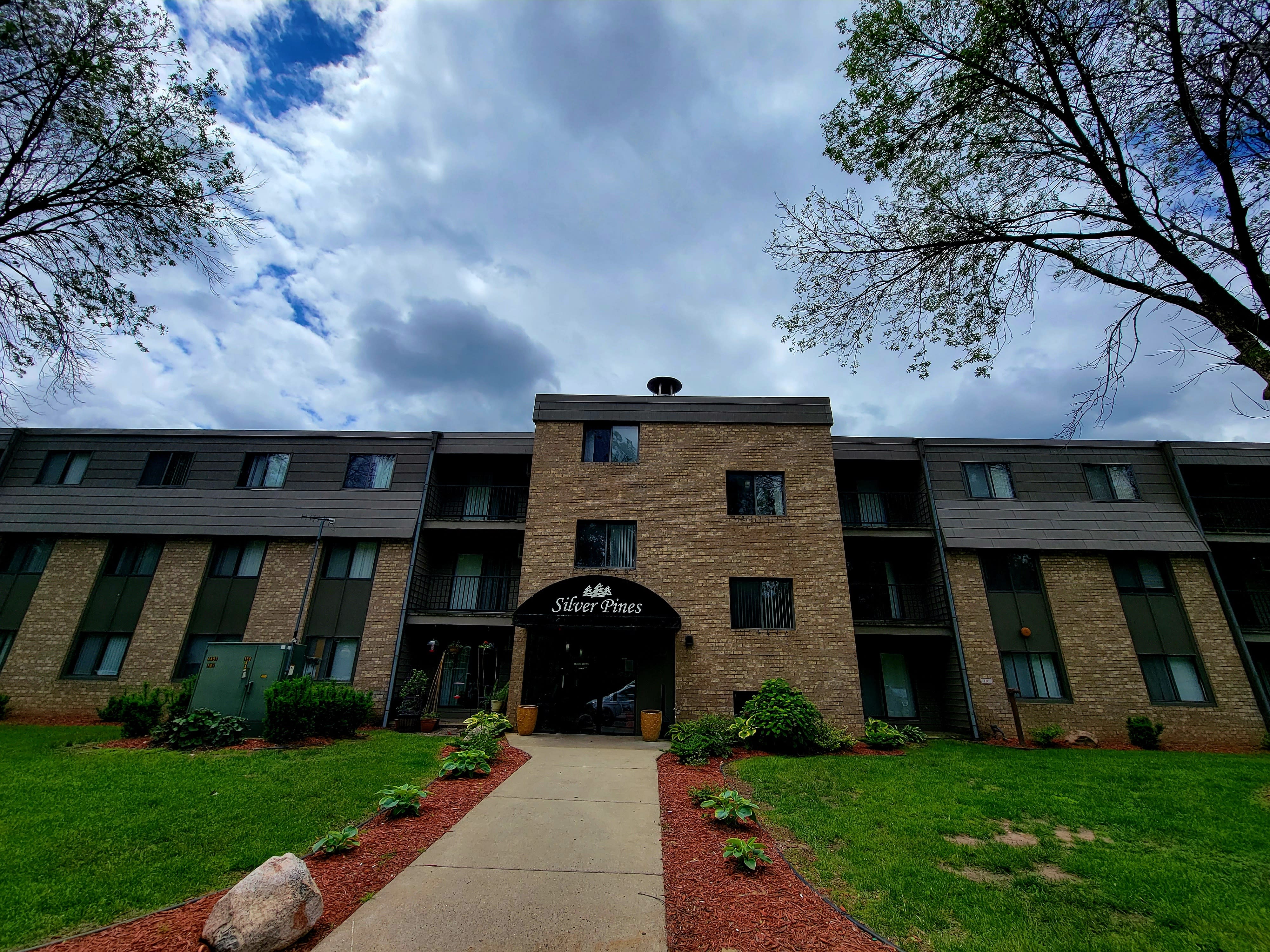 Silver Pines – photo 1 of 16