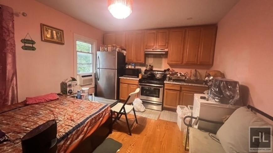3322 FARRAGUT ROAD – photo 1