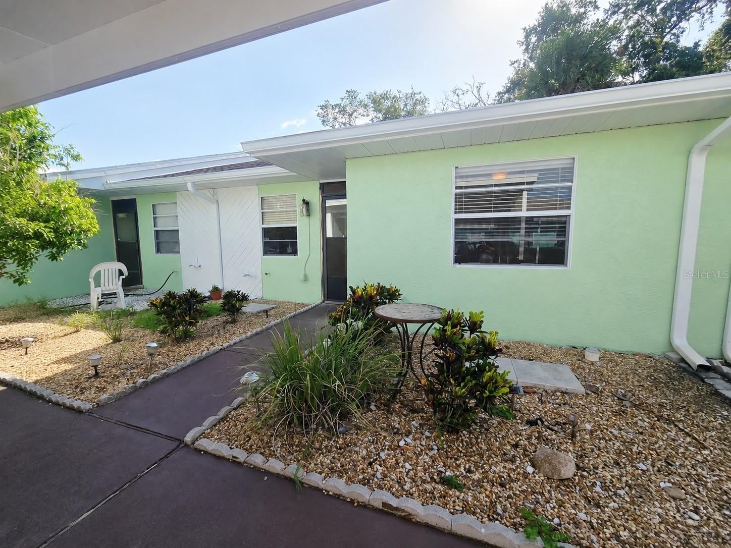 6425 DREXEL Drive – photo 1 of 38