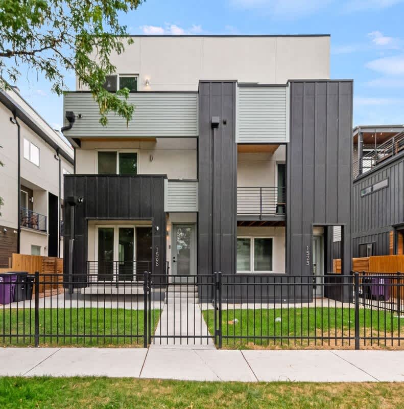 1573 N King Street – photo 1 of 18