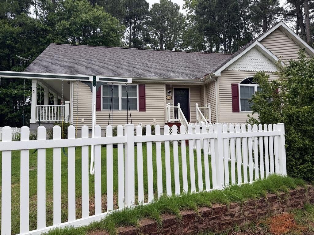 32300 Azalea Ln – photo 1 of 22