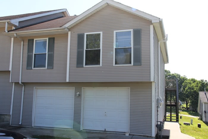 275 Hazel Court – photo 1 of 20