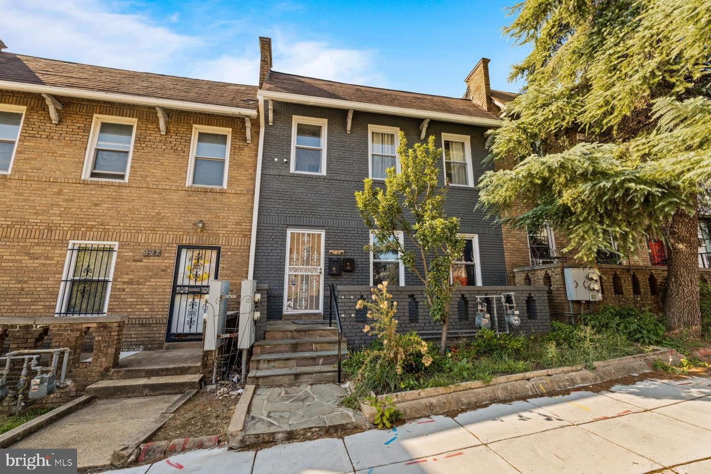 325 V Street Ne – photo 1