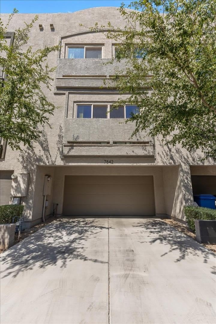 7842 N 20Th Glen – photo 1
