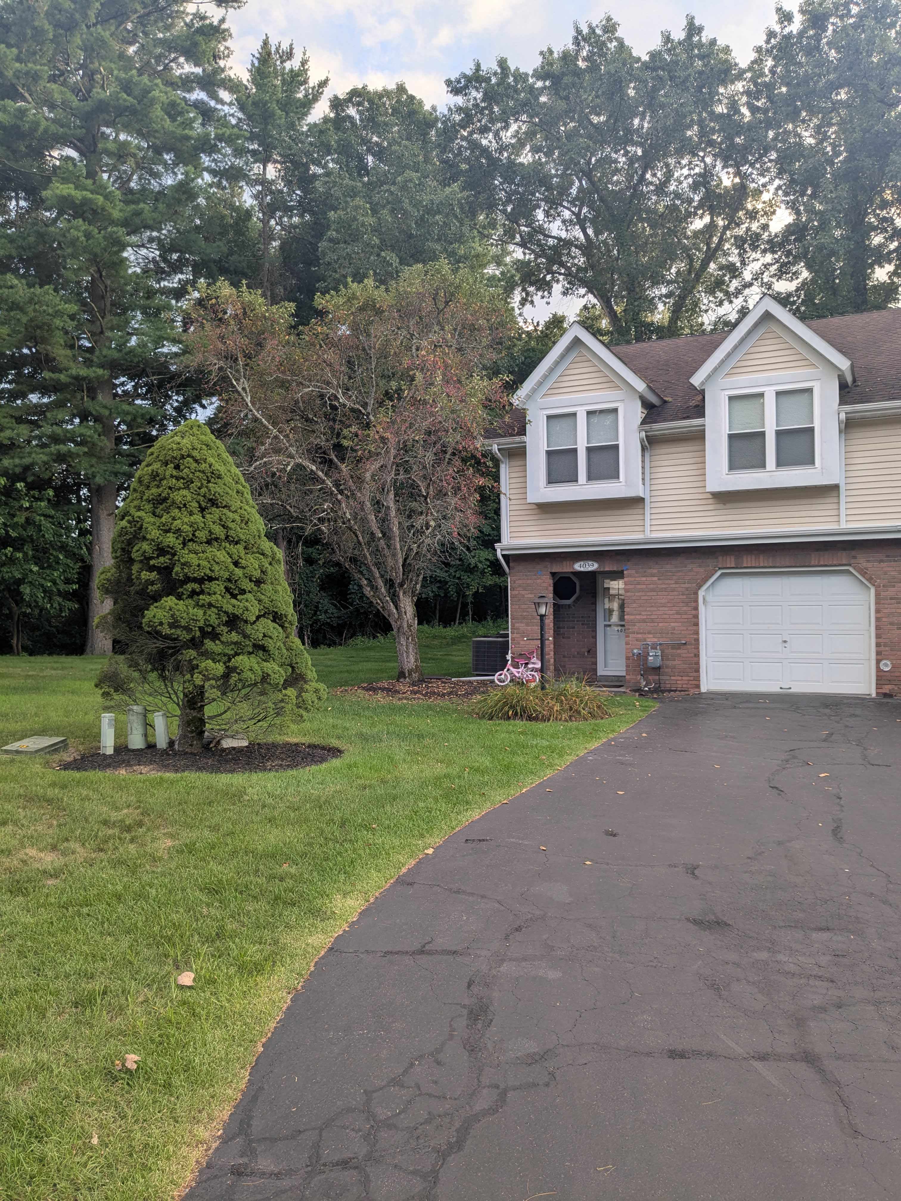 4039 Chaucer Place – photo 1