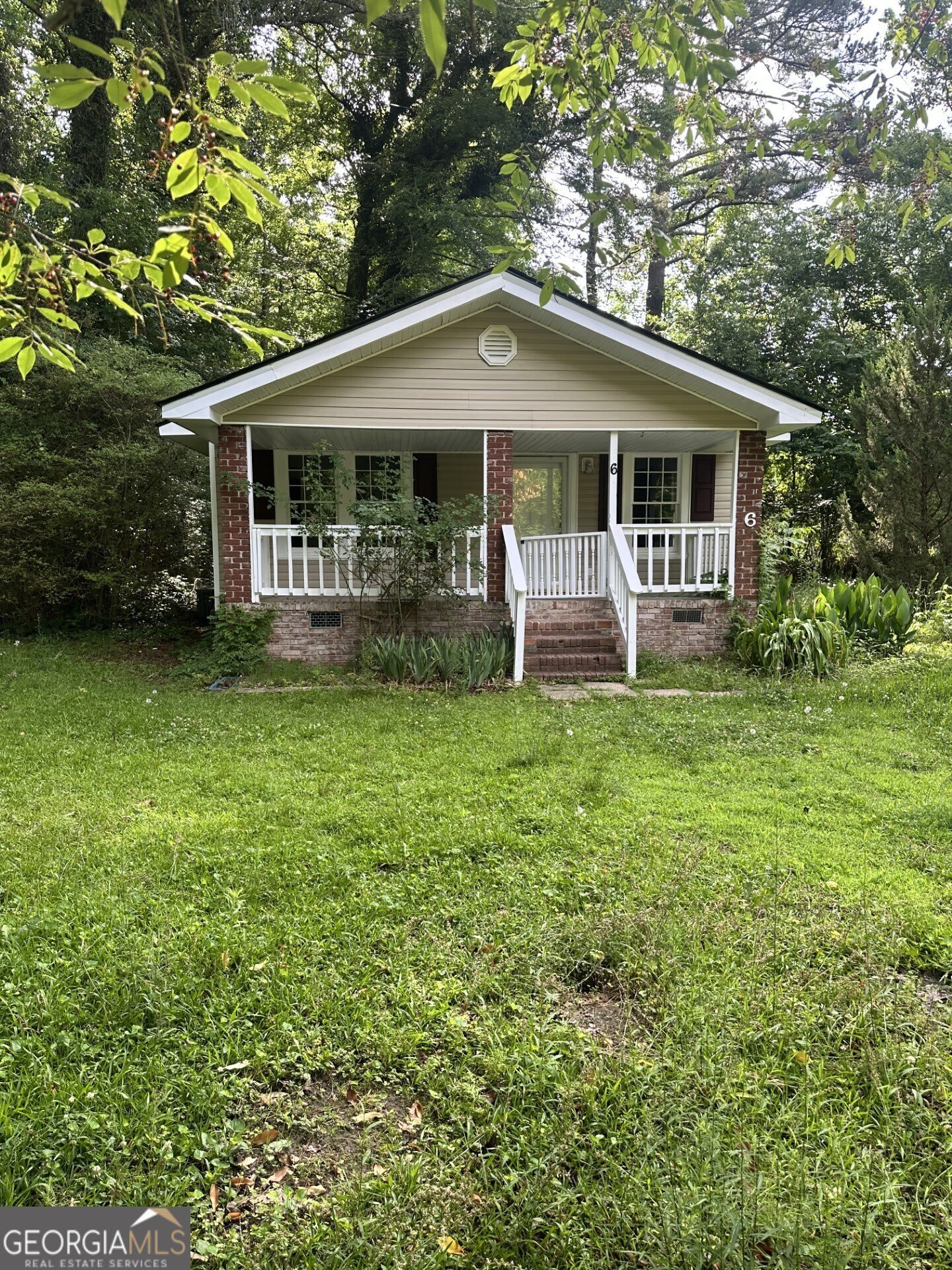 6 Windsor Drive – photo 1 of 8