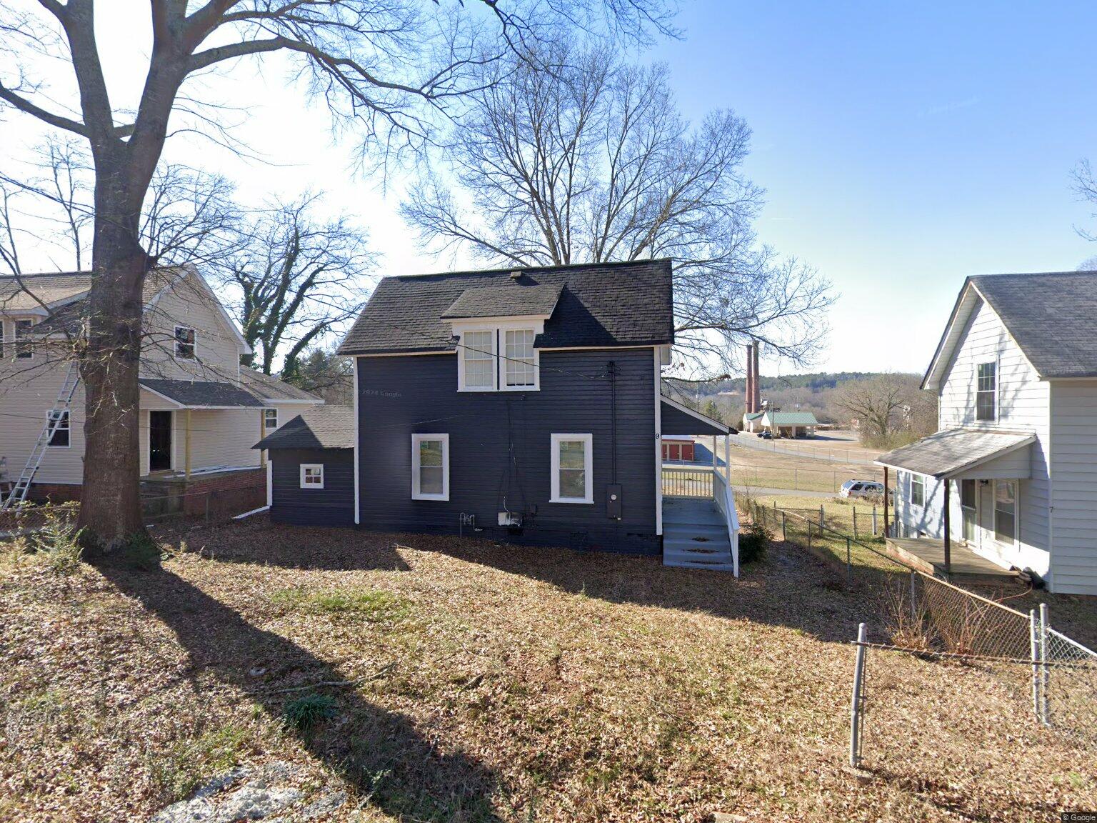 9 Hillside Avenue – photo 1 of 5