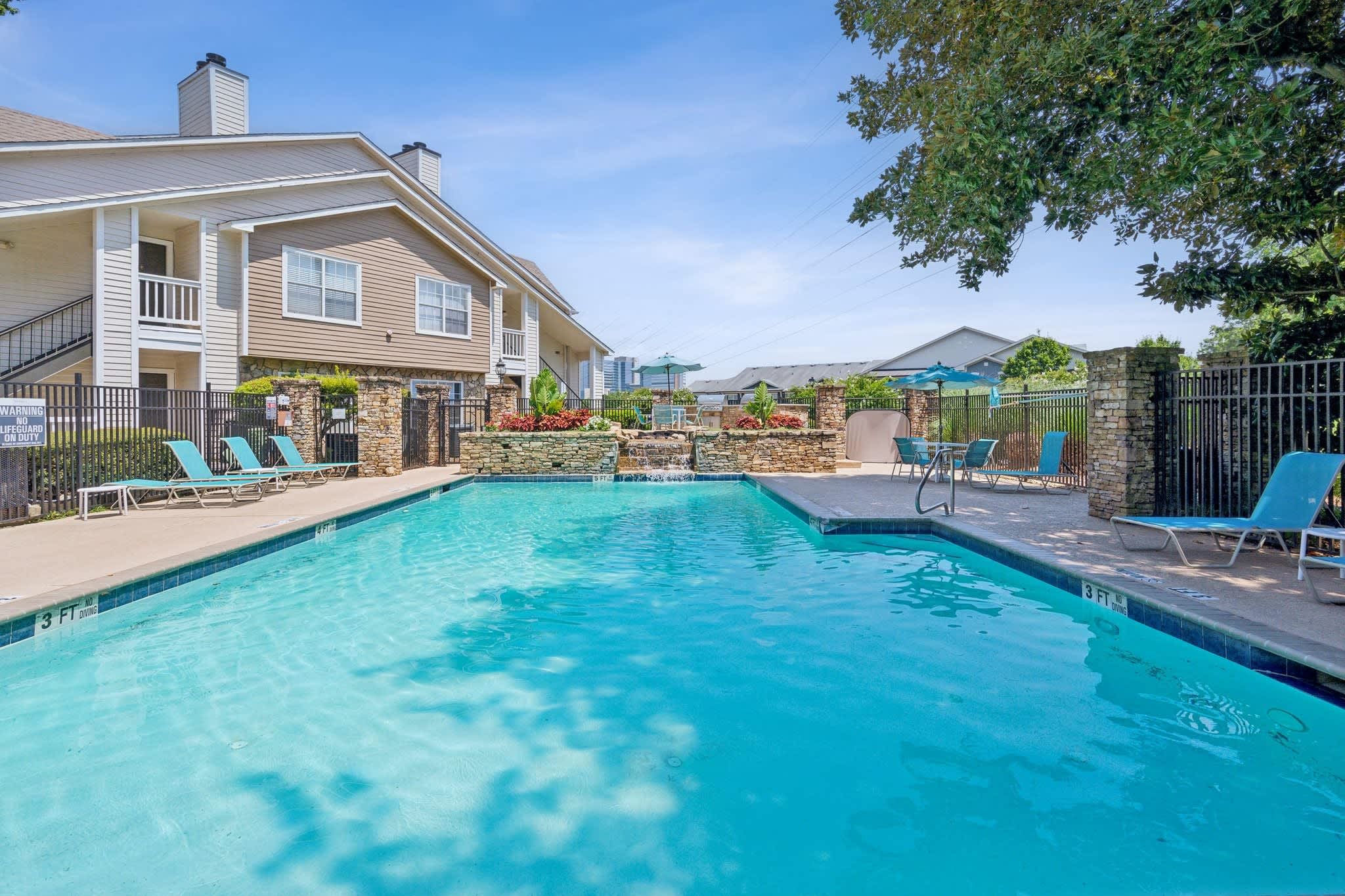 Briar Hill Apartments – photo 1