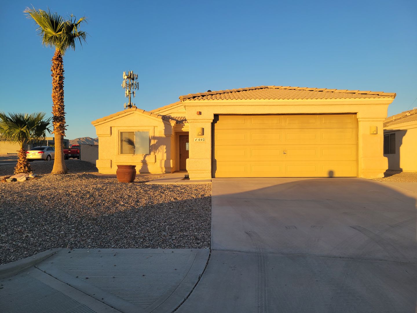 Available October!! Unfurnished Long Term – photo 1
