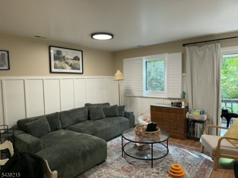 8 Steamboat Dr – photo 1 of 8