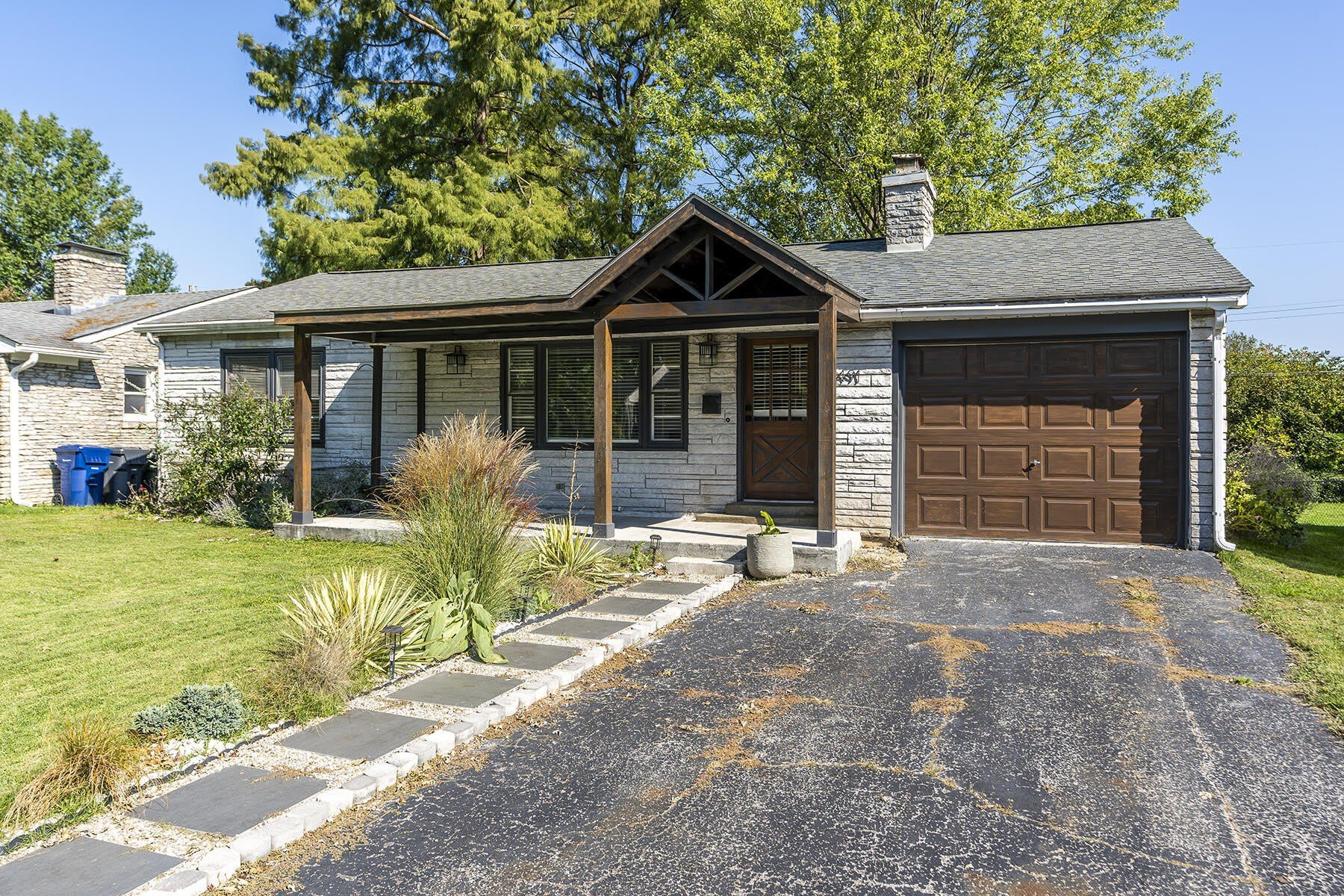 491 Stratford Drive – photo 1